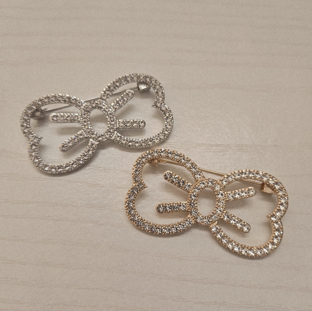 Elegant Brooches, Silvertone and Goldtone